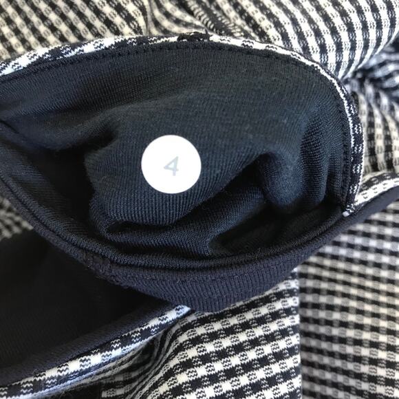Lululemon Coast To Class Navy Gingham Crop Leggings sz 4 - Picture 5 of 5